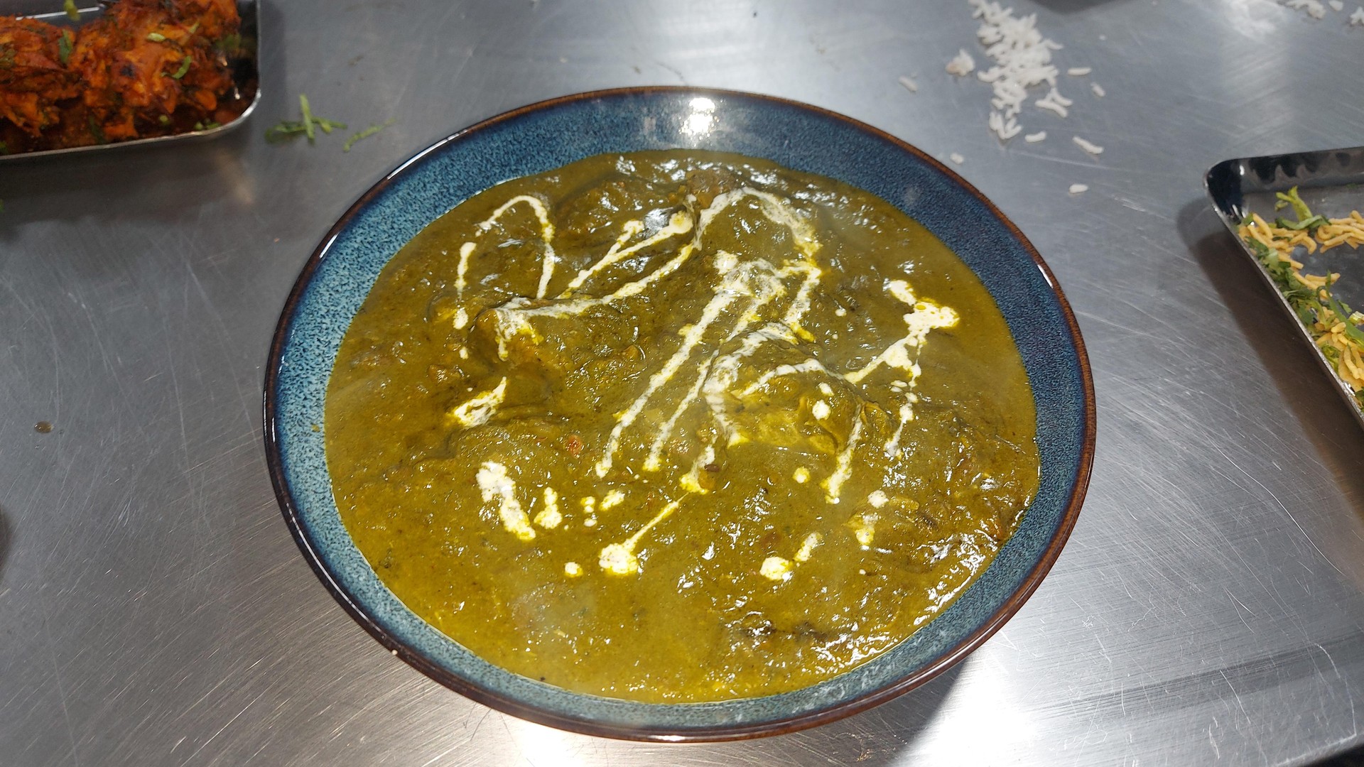 Hariyali curry at Lucknow Junction